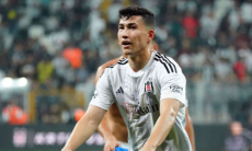 Фанаты «Бешикташа» отреагировали на «трансфер» Зайнутдинова в Ла Лигу