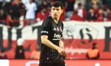 «Бешикташ» сделал заявление о Зайнутдинове после предложения от клуба Ла Лиги