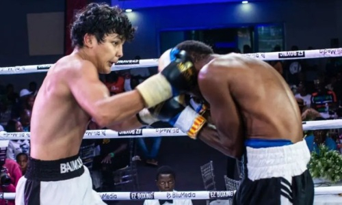 Непобежденный профи из Казахстана решил выходить на ринг под двумя флагами