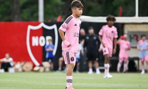 Месси забил 11 голов в одном матче. Видео