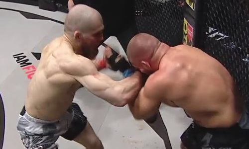 Видео нокаута в реванше Артем Резников — Юсуф Раисов за титул