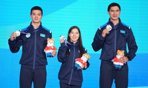 15-летний казахстанец эмоционально отреагировал на медаль Азиады-2025