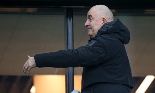 Черчесов встретился с премьер-министром после увольнения из сборной Казахстана