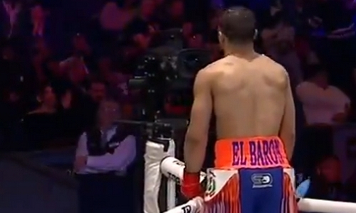 В стиле Головкина. Избиением и ярким нокаутом обернулся бой непобежденного боксера. Видео