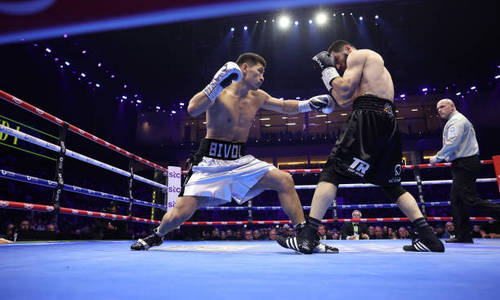 Бивола и Бетербиева призвали не повторять ошибку Головкина и «Канело»