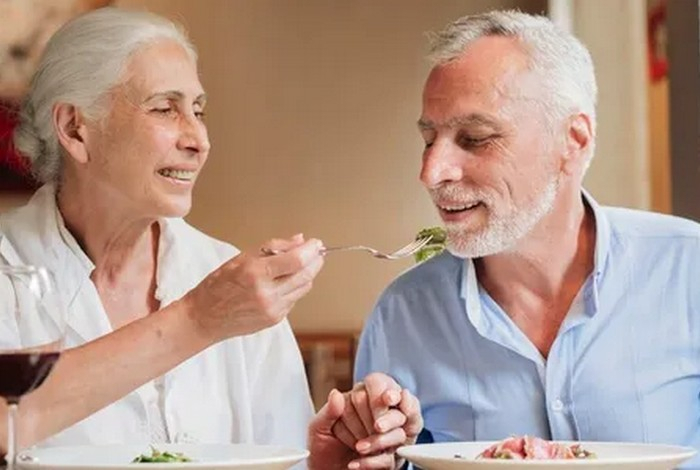 Перечислены продукты, поддерживающие здоровье после 70 лет