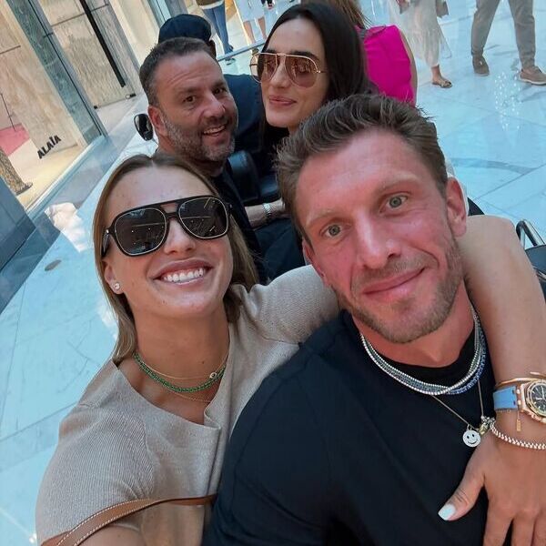 Бойфренд Арины Соболенко опубликовал пикантные совместные фотографии