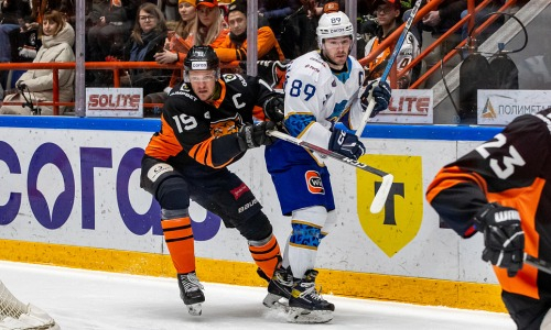 Фоторепортаж с матча КХЛ «Амур» — «Барыс» 5:0