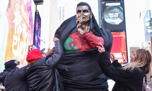 Роналду получил самый важный подарок в жизни на 40-летие. Фото