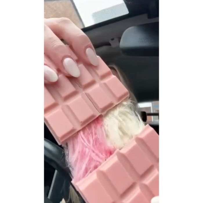 Когда дубайская версия уже надоела. В Сети набирает обороты странный тренд — лохматый шоколад.