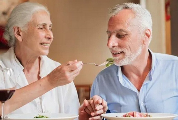 Перечислены продукты, поддерживающие здоровье после 70 лет