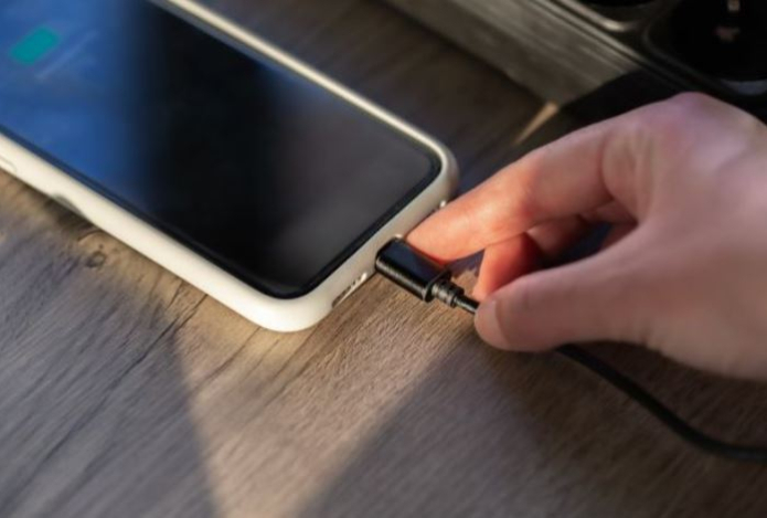 Что делать, если ваш телефон не заряжается