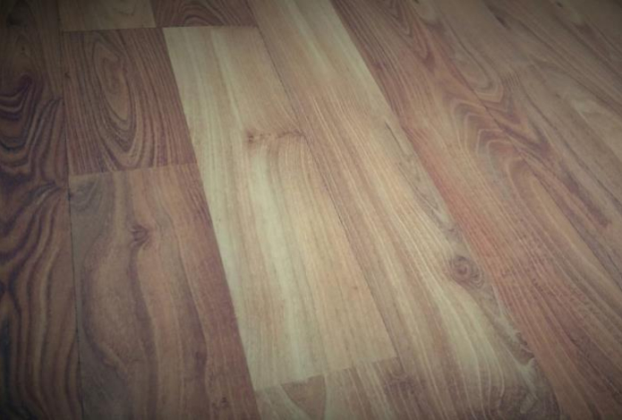 Наносим этот пищевой продукт на ламинат — и от царапин следа не остается. По эффективности затмит воск