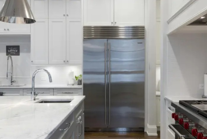 Можно ли ставить горячее и теплое в холодильник