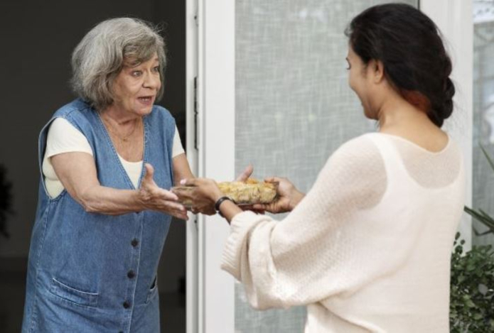 Эти три вещи нельзя одалживать соседям — потом пеняйте на себя