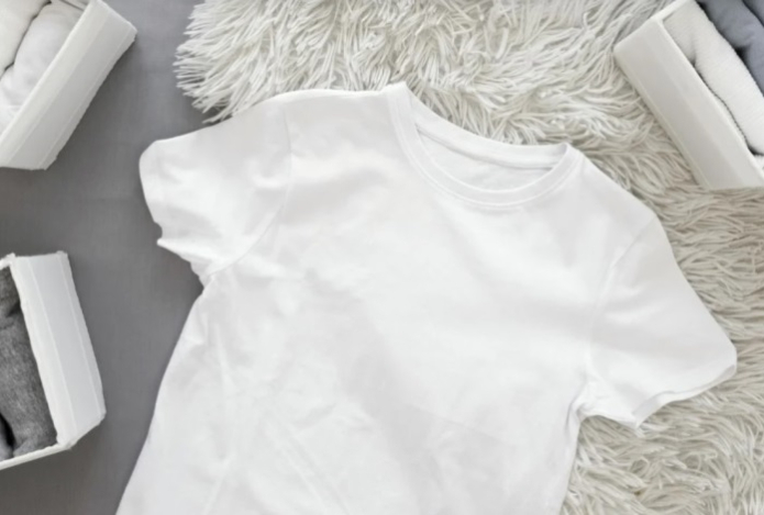 Как легко избавиться от пятен пота на футболках без химии