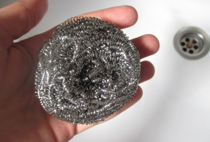 Что можно чистить металлической губкой и что нельзя