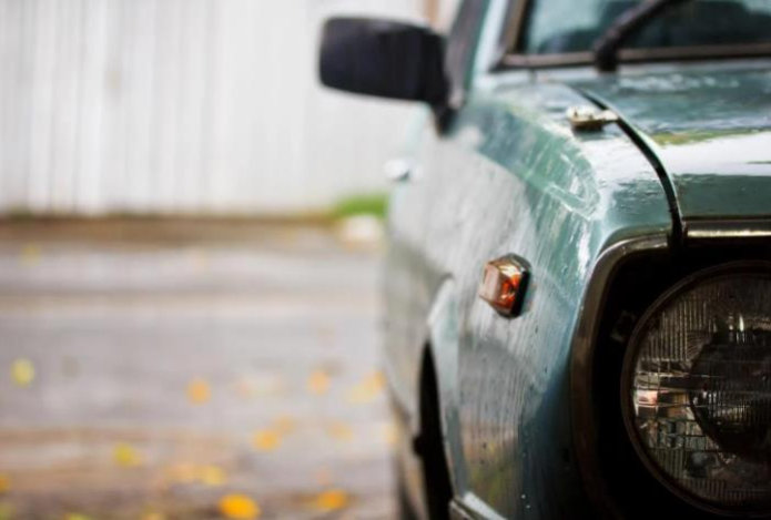 Увидели такую машину во дворе — нужно звонить в полицию. Нельзя игнорировать