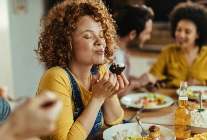 Почему после еды в желудке всегда остаётся место для десерта