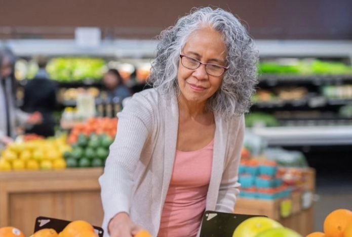 Эти пять продуктов не должны есть люди старше 65 лет — в списке даже грейпфрут