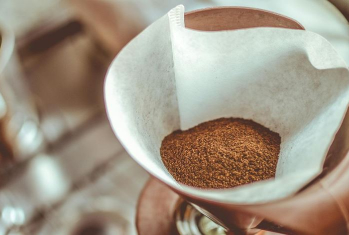 Не выбрасывайте кофейную гущу — пять удивительных способов ее использования