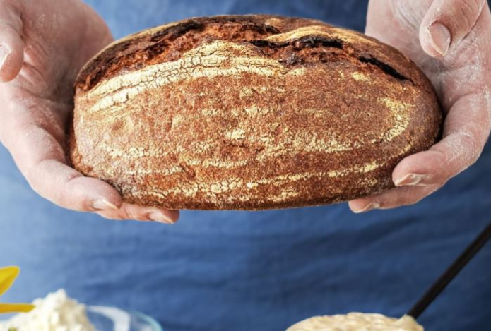 Не спешите выбрасывать — вот что можно сделать из черствого хлеба