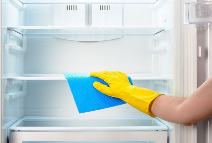 Как правильно чистить холодильник уксусом — рассказываем все хитрости
