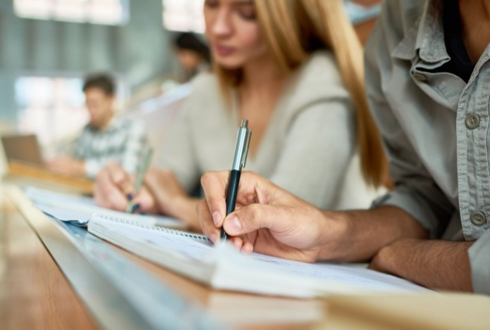 Высшее образование продлевает жизнь на 11 лет. И вот почему