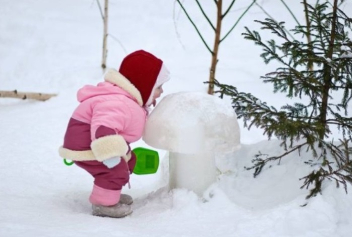 Можно ли есть снег — ответ врача
