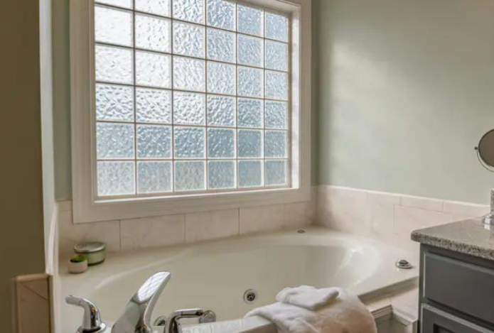 Влага из ванной комнаты исчезнет. Этот лайфхак навсегда уберет плесень