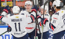 Гол хоккеиста сборной Казахстана помог клубу одержать победу в матче КХЛ