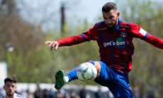 Бывший нападающий сборной Болгарии, «Левски» и «Стяуа» официально пополнил клуб КПЛ