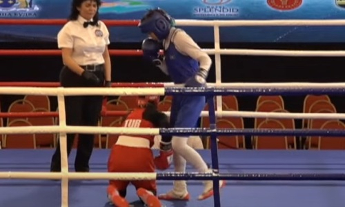 Казахстан с разгромом вышел в финал Кубка мира по боксу