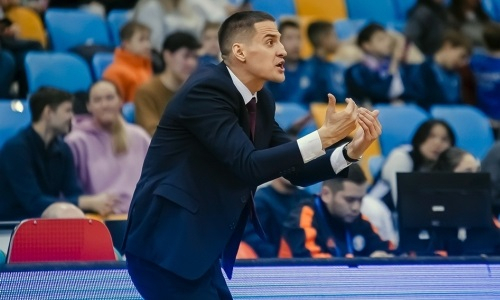 Наставник «Астаны» посетовал на проблемы с составом после разгромного поражения «Уралмашу»