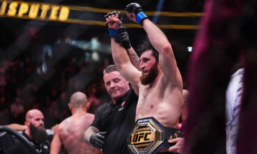 Новый чемпион UFC Магомед Анкалаев получил казахский подарок. Видео