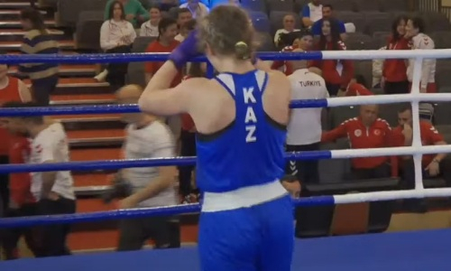 Казахстан выиграл первое «золото» на Кубке мира по боксу