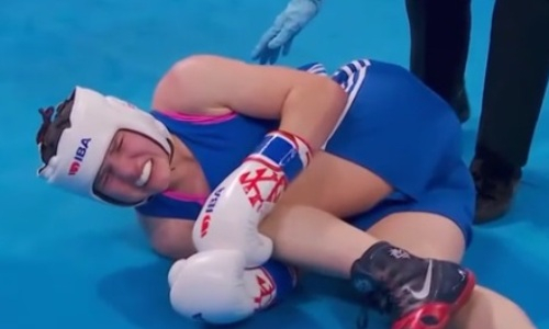 Соперницу россиянки унесли с ринга на носилках на ЧМ-2025 по боксу. Видео