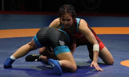 Казахстан вырвал медаль на чемпионате Азии по борьбе