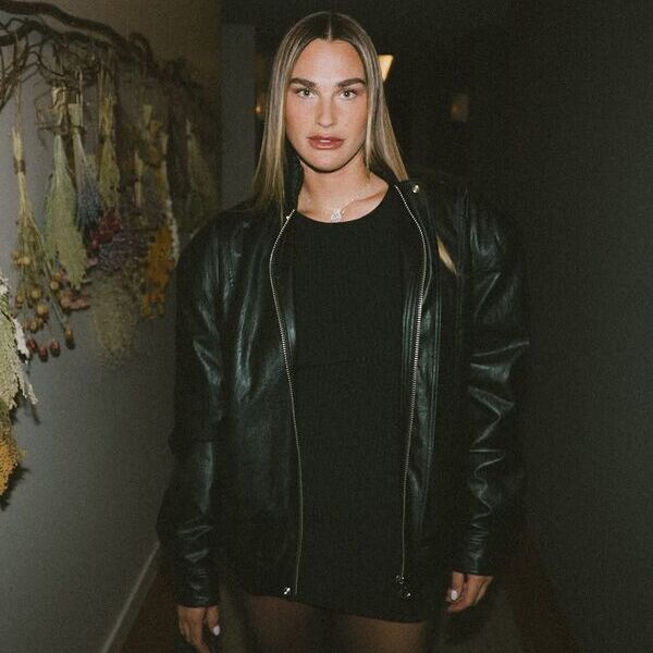 Арина Соболенко  поразила всех модным образом на мероприятии WTA. Фото