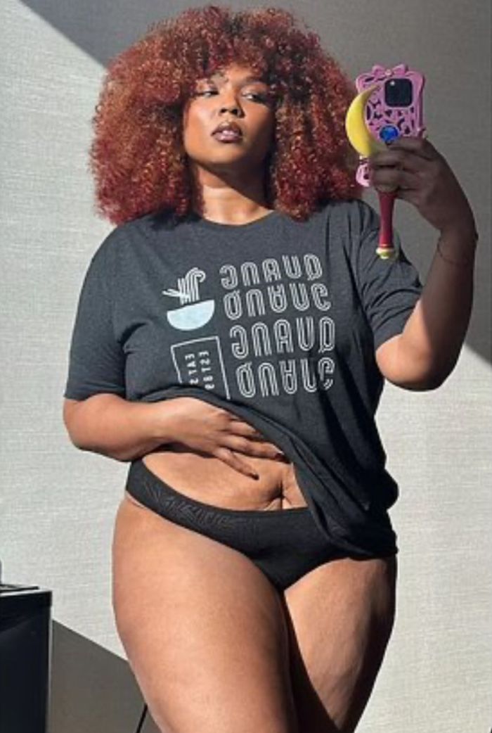 Известная рэперша продемонстрировала ошеломительный результат похудения. Фото