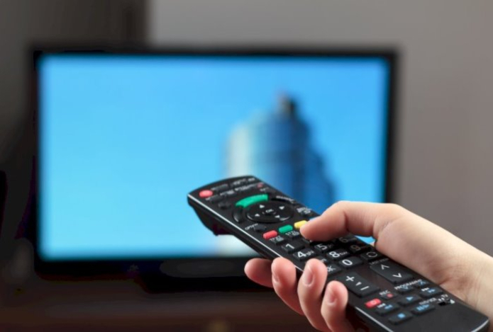 Нужно ли выключать телевизор из розетки