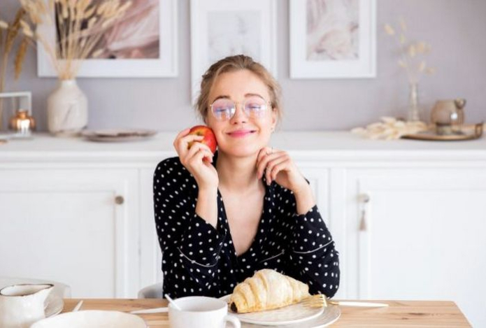 Диетолог назвал самый полезный для здоровья завтрак. И это не яйца