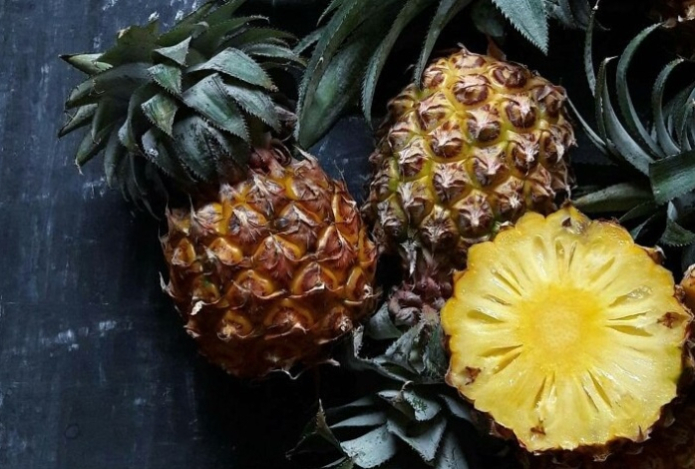 Дубайский шоколад, «корейский» виноград и теперь тайские ананасы — очередной тренд в Казахстане