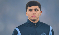 «Манчестер Сити» советуют избавиться от Хусанова. Известен «виновник»