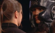 Титулованная обидчица Фирузы Шариповой провела дуэль взглядов с чемпионкой мира. Видео