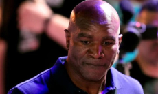 Холифилд назвал боксера, который опозорил его и заставил уйти из бокса