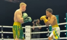 Казахстанскому боксеру сломали нос в бою с первым поражением в карьере