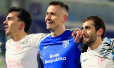 Гол на 93-й минуте решил исход матча европейского клуба вратаря сборной Казахстана