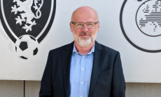 Цель — Евро. Экс-наставник сборной Казахстана возглавил команду