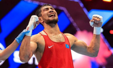 Чемпион мира по боксу объявил о возвращении в сборную Казахстана